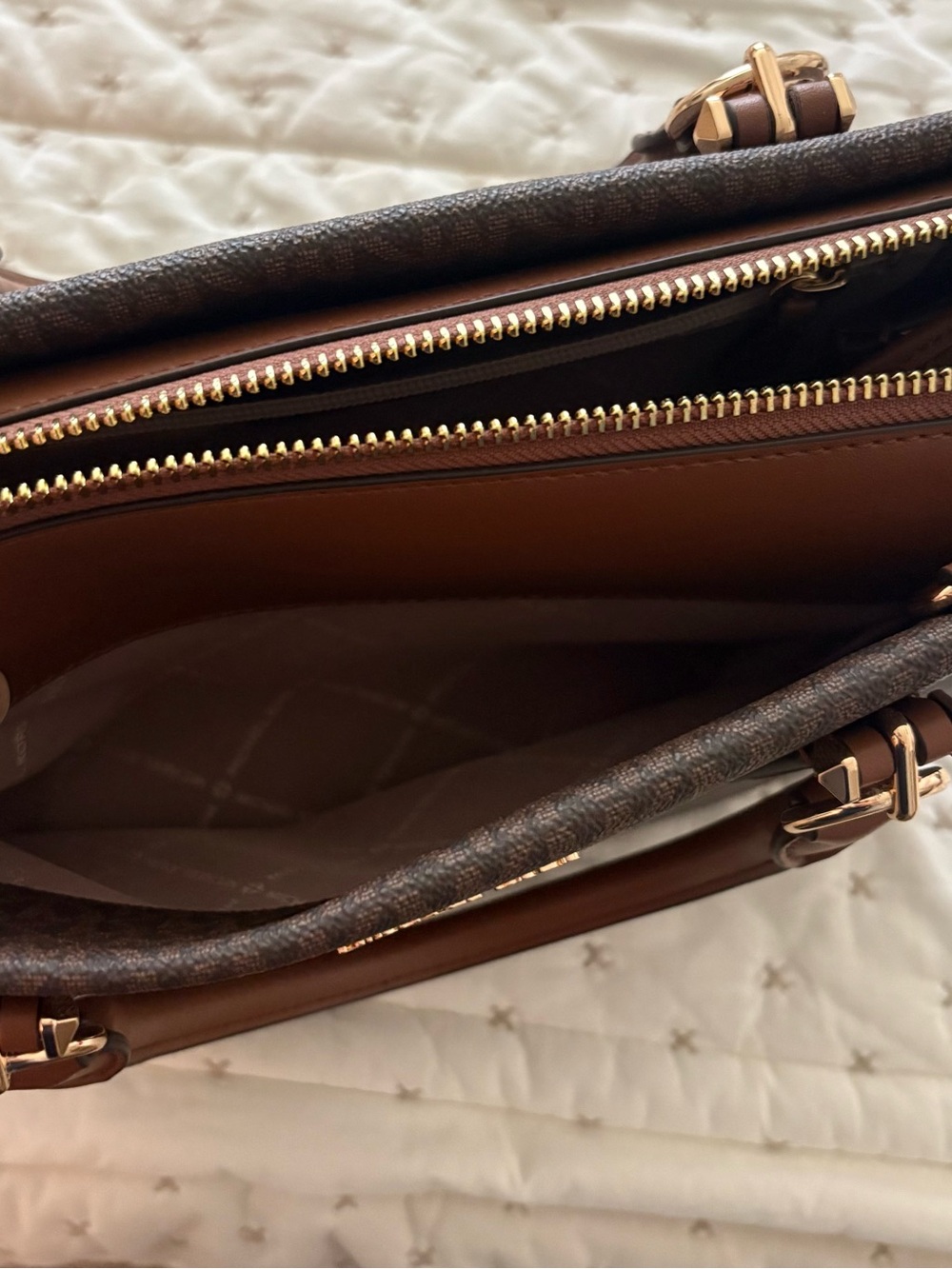 Michael Kors Marilyn Bag - Picture 7 of 10